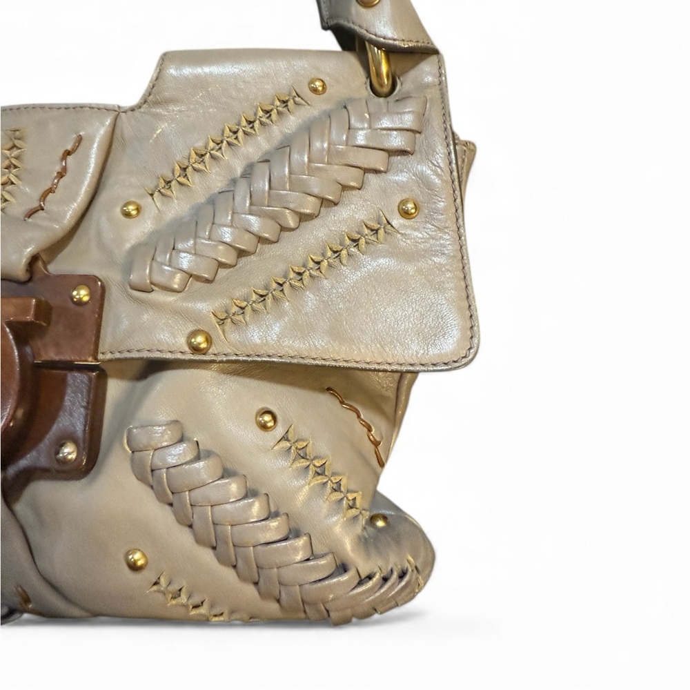 ❌sold❌Salvatore Ferragamo (2000s) Braid Leather Gancio Shoulder Bag – Taupe - Picture 5 of 14